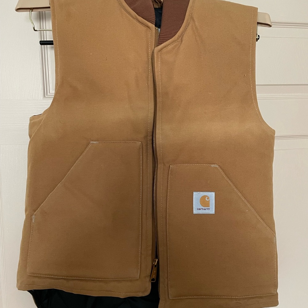 Men’s Carhartt Tan Vest, Like New size Medium